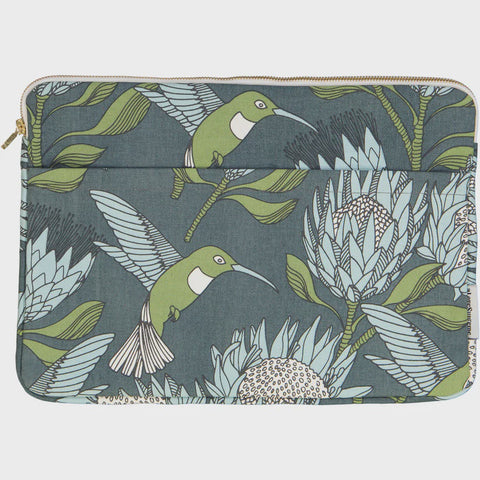 Ipad Sleeves (11 inch) / Protea (Blue on Gunmetal)