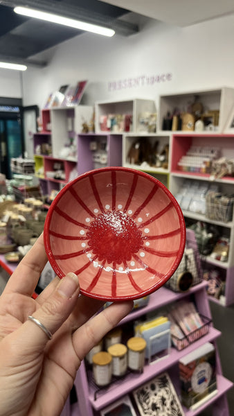 Bowls | Medium | Pink and Red Scallop