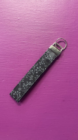 Wrislet Keychain Black and Grey Floral