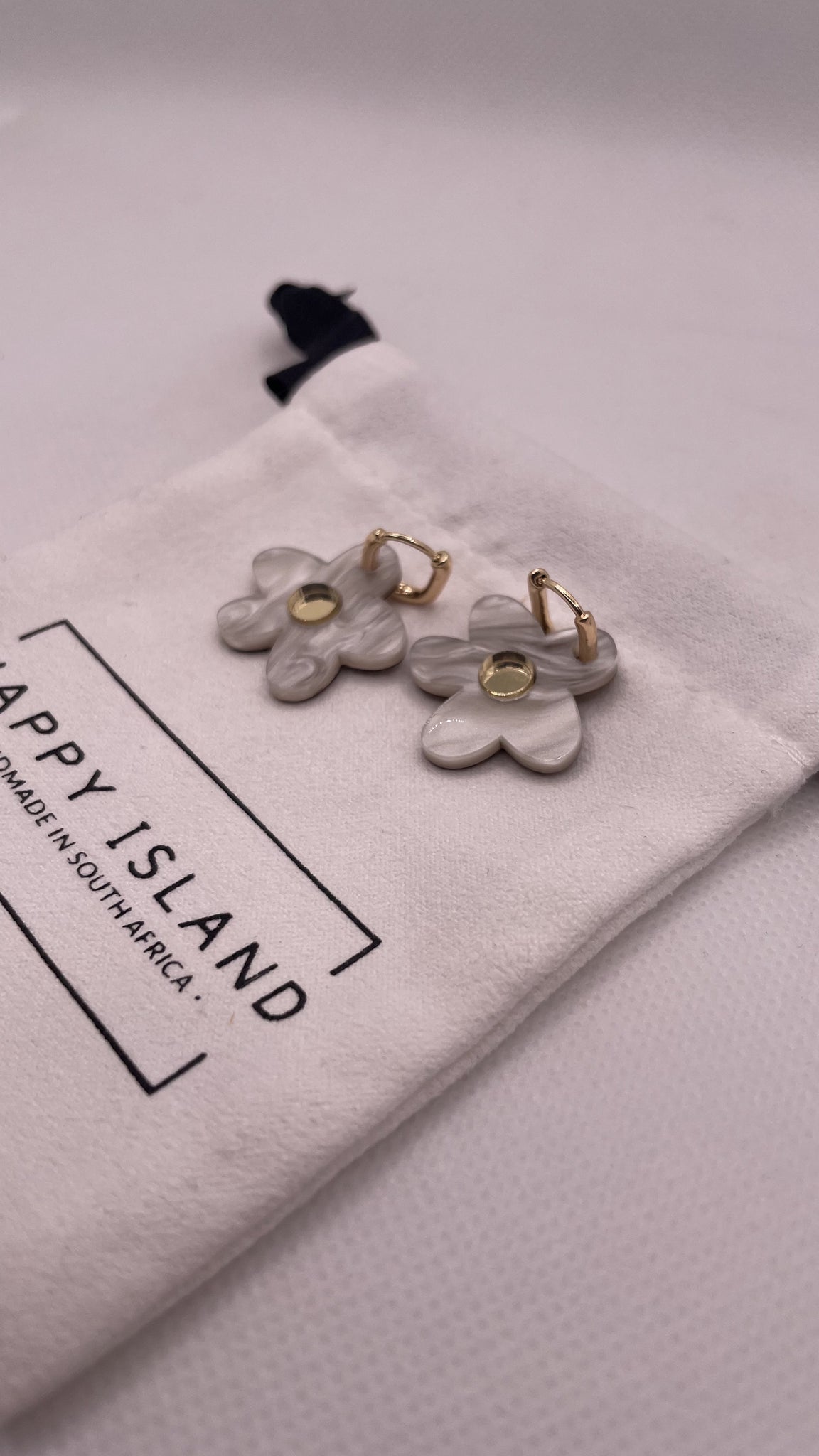 Earrings Hoops Daisy white