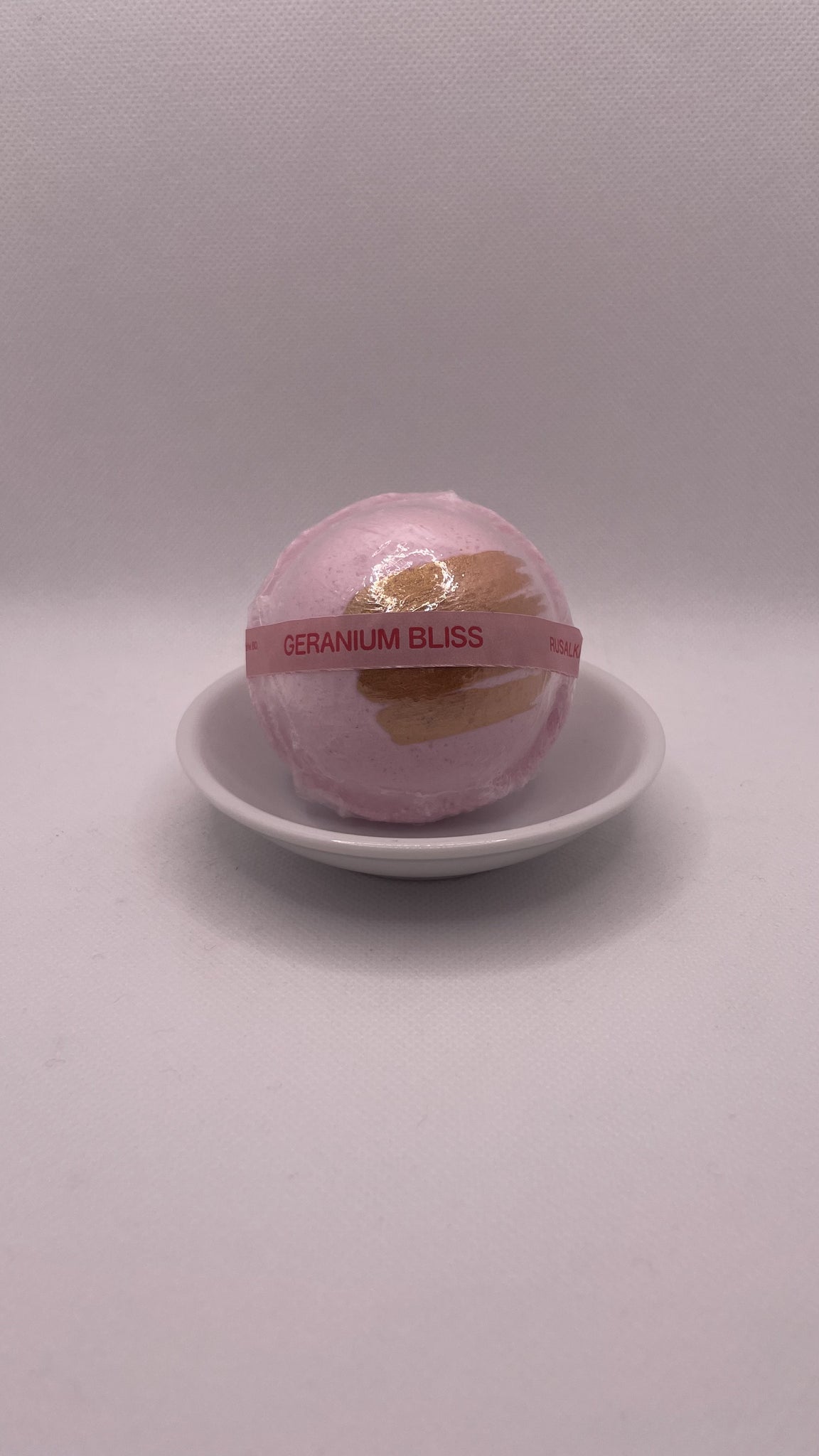 Geranium Bliss Bath Bomb Sphere
