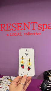 Earrings bee daisy and strawberry