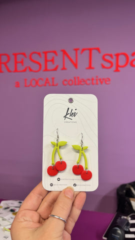Earrings cherries plain red/green