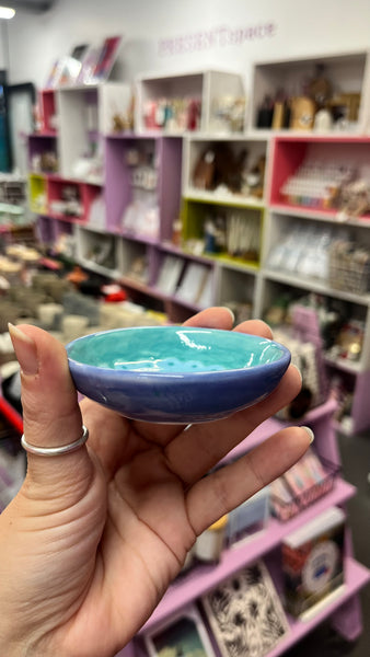 Bowl | Small Flat | Blue Scallop