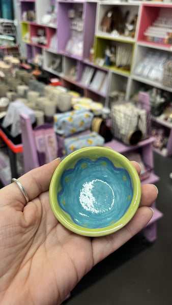 Bowl | Tiny | Green Scallop