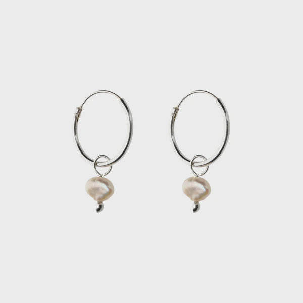 Earring lucy hoop silver