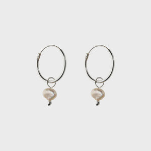 Earring lucy hoop silver