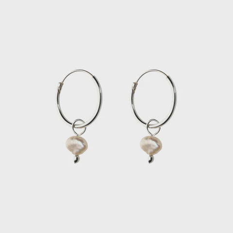 Earring lucy hoop silver
