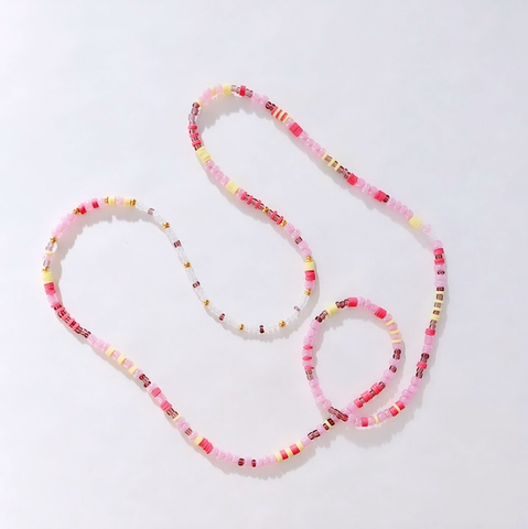 Necklace Beaded Long Pink