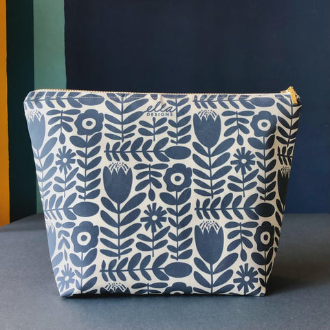 Toiletry Bag Fully Lined & Waterproof | Klara in Deep Teal