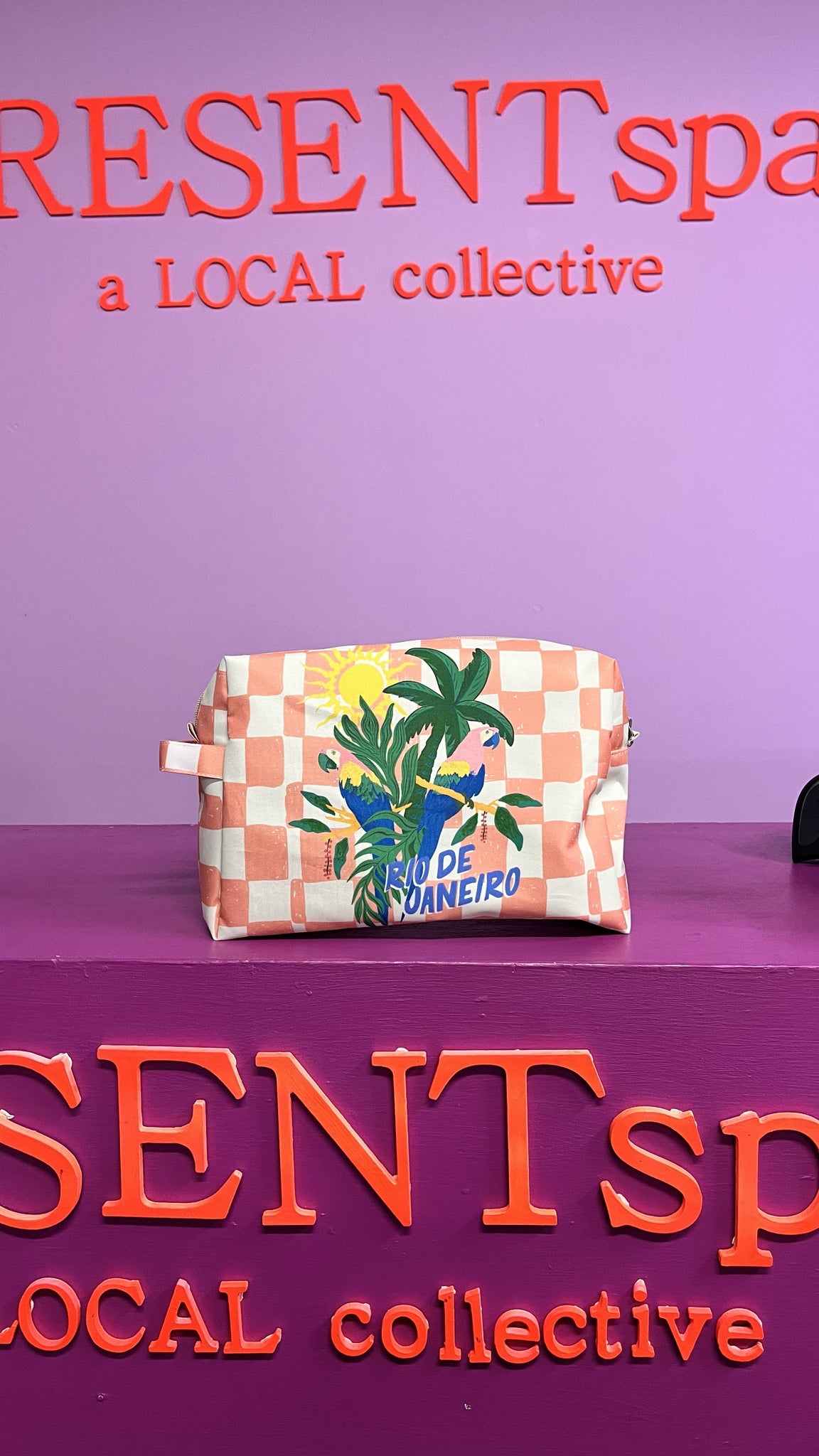 Toiletry Bag | Praia |  Rio Parrots