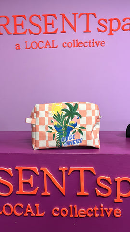 Toiletry Bag | Praia |  Rio Parrots