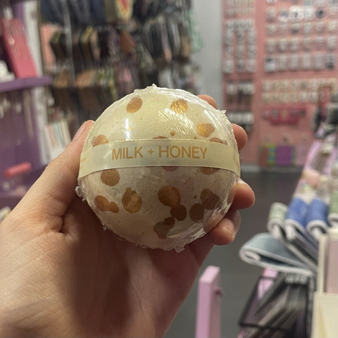 Bath Bomb Sphere Milk and Honey
